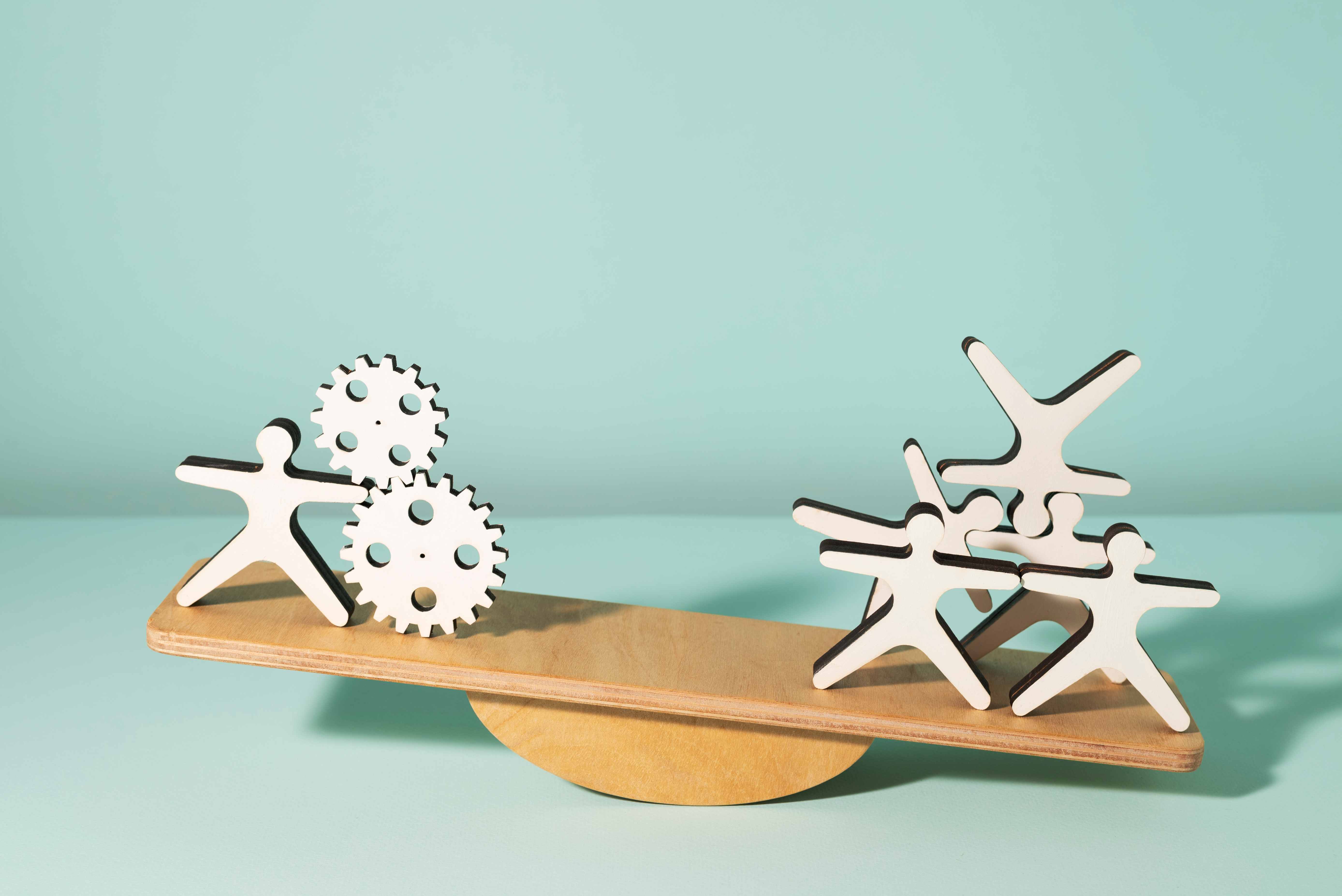 Средний уровень: баланс между функциональностью и сложностью